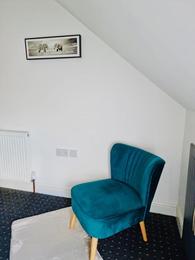 Cosy 3 Bed Apartment Near Birmingham Airport & Nec Perfect For Groups & Contractors! ภายนอก รูปภาพ
